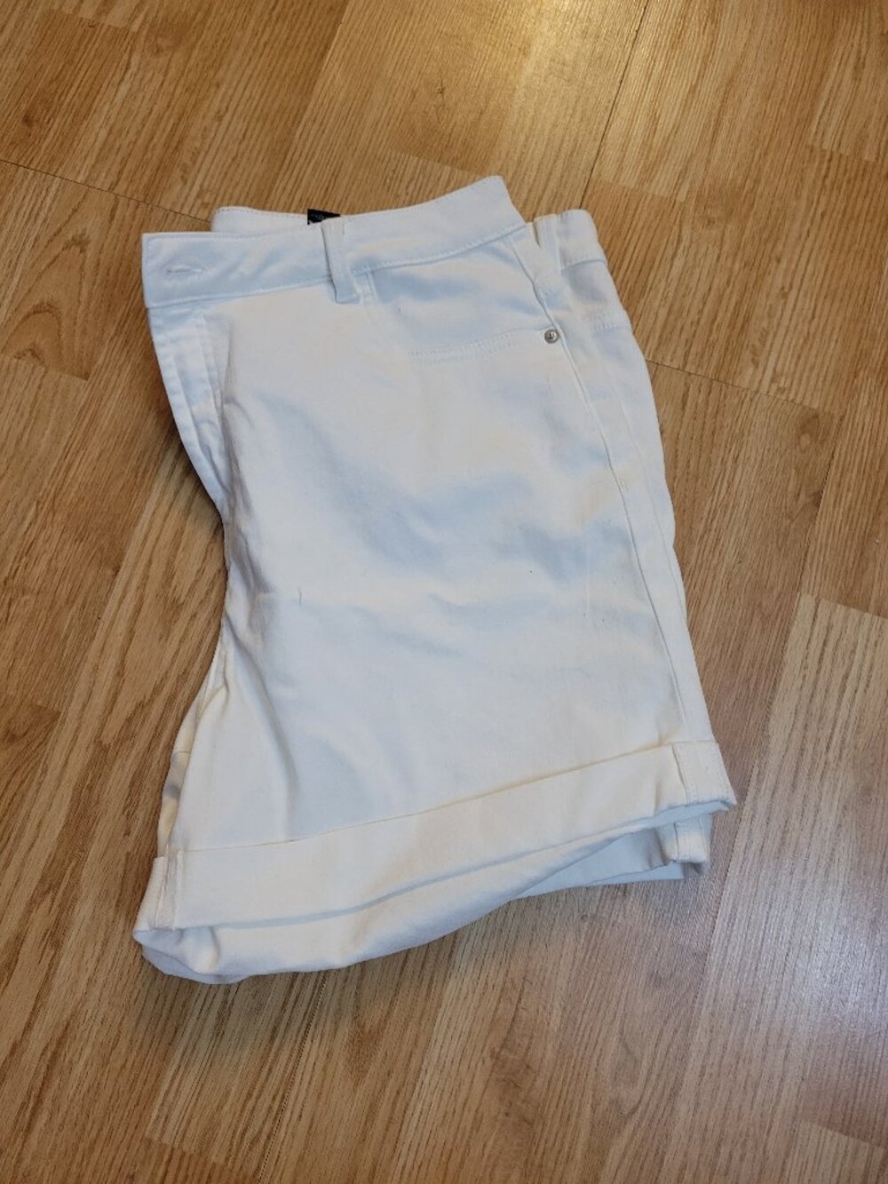 Size 18 white denim shorts with stretch. Cuffed.